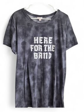 LuLaRoe Charcoal Gray Tee with Multicolor Logo Tag